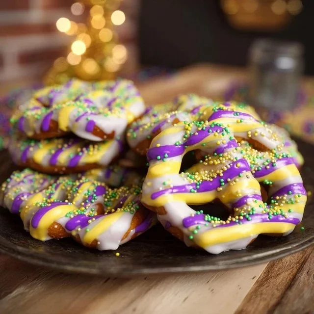 Mardi Gras Candy Melt Pretzels 3 mardi gras candy melt pretzels 2026 01 06 170930